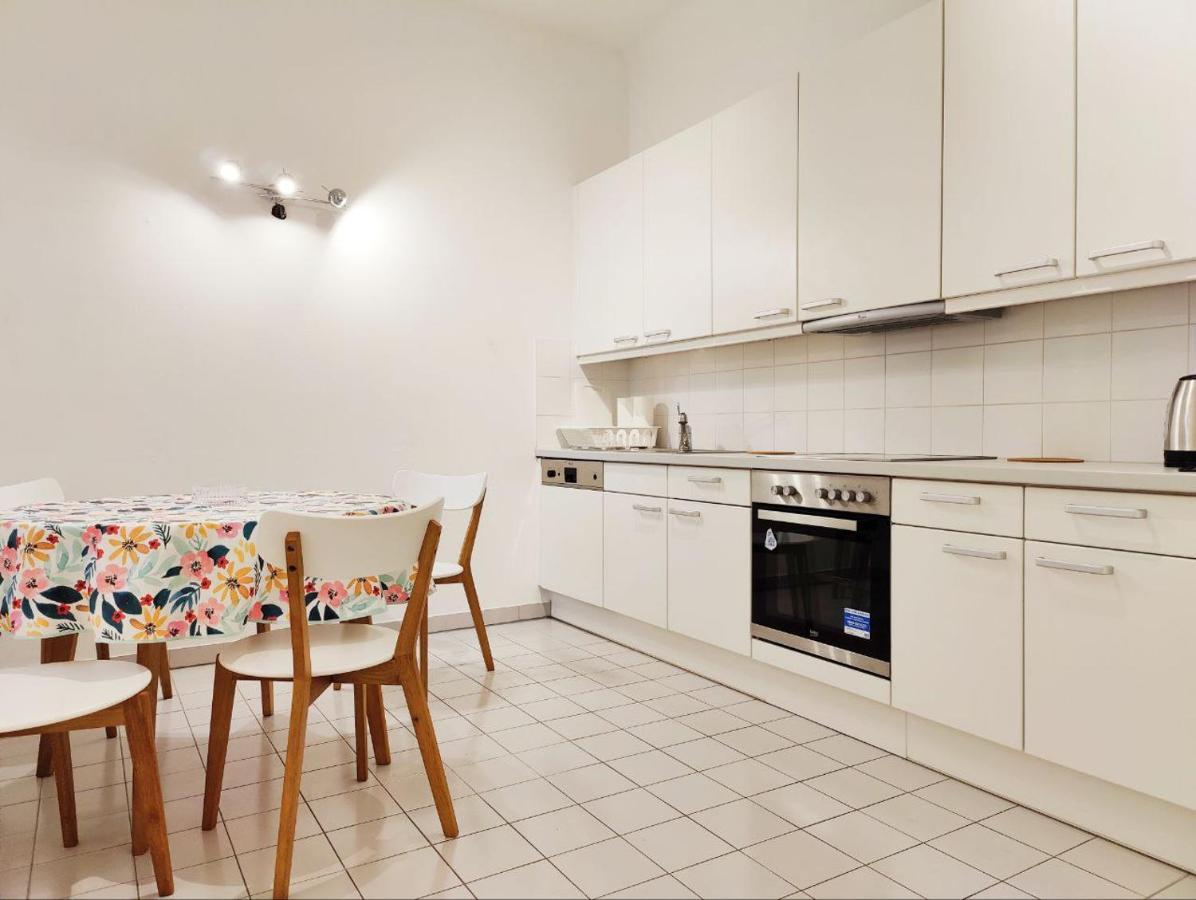 Central Mariahilfer Apartment 4 Min To The City Shopping Center And Schoenbrunn Palace Vídeň Exteriér fotografie