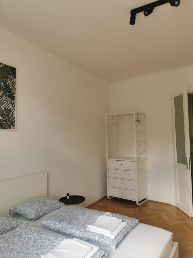 Central Mariahilfer Apartment 4 Min To The City Shopping Center And Schoenbrunn Palace Vídeň Exteriér fotografie