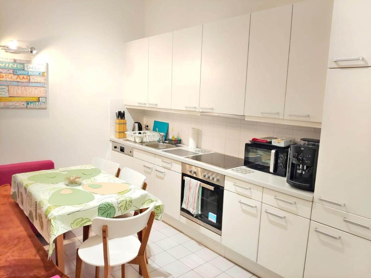 Central Mariahilfer Apartment 4 Min To The City Shopping Center And Schoenbrunn Palace Vídeň Exteriér fotografie